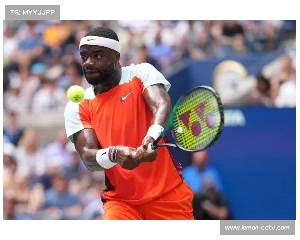 安东内利防守皮亚斯特里，新星对决成赛事亮点